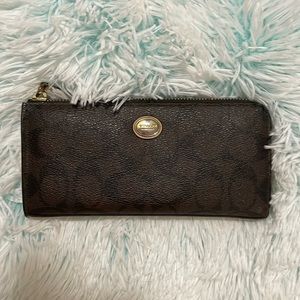 coach long wallet
